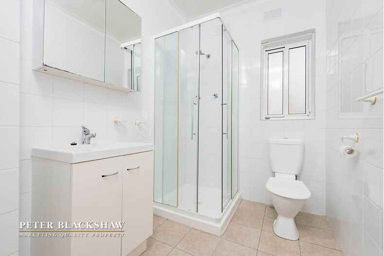 17 Crest road Queanbeyan 17 Crest road Queanbeyan