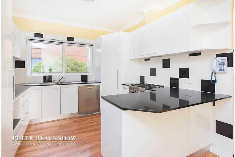 17 Crest road Queanbeyan 17 Crest road Queanbeyan