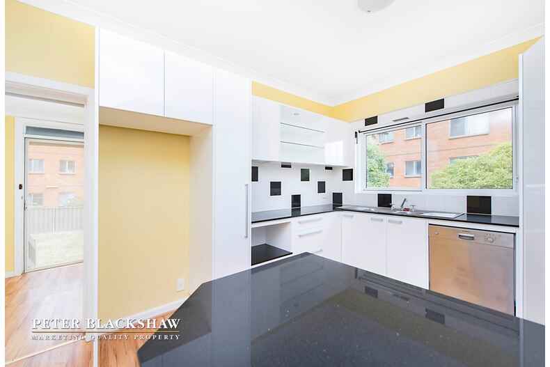 17 Crest road Queanbeyan 17 Crest road Queanbeyan