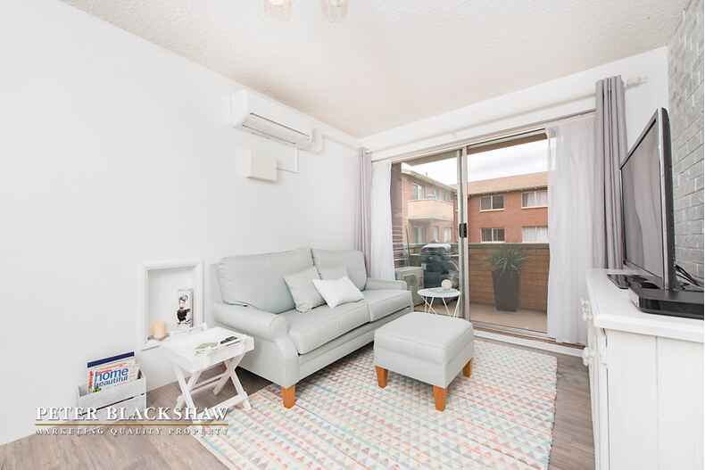 7/4 Mowatt Street  Queanbeyan