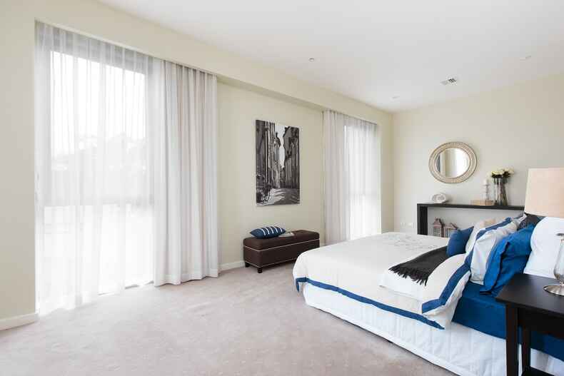 10/15 Dalman Street O'Malley 10/15 Dalman Street O'Malley