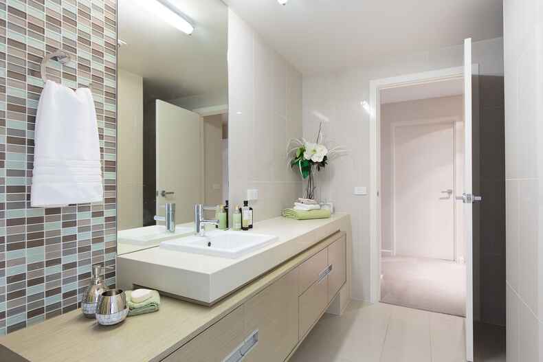 10/15 Dalman Street O'Malley 10/15 Dalman Street O'Malley