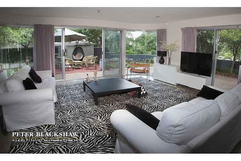 55 Mueller Street Yarralumla 55 Mueller Street Yarralumla