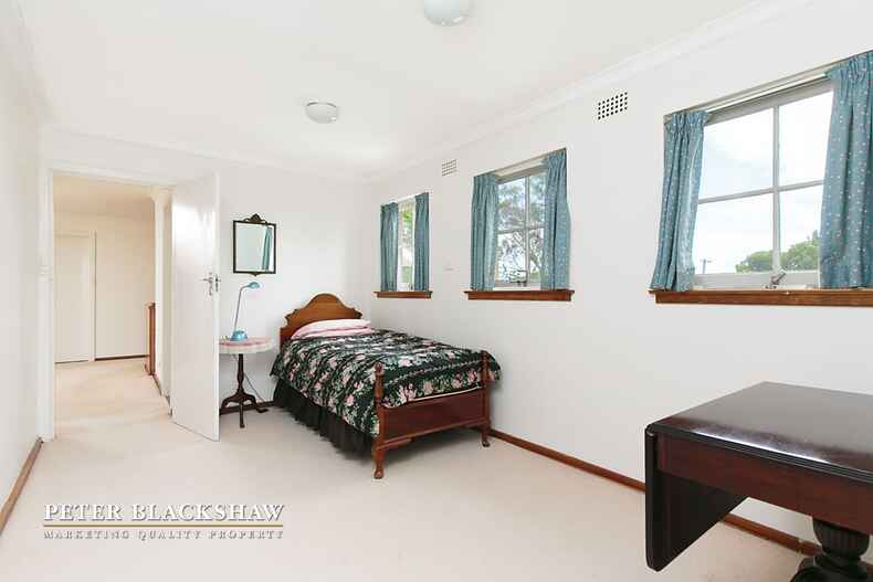 17 Tennyson Crescent Forrest