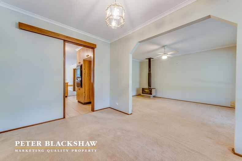 15 Kadina Crescent Isabella Plains 15 Kadina Crescent Isabella Plains