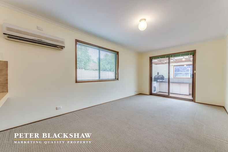 15 Kadina Crescent Isabella Plains 15 Kadina Crescent Isabella Plains