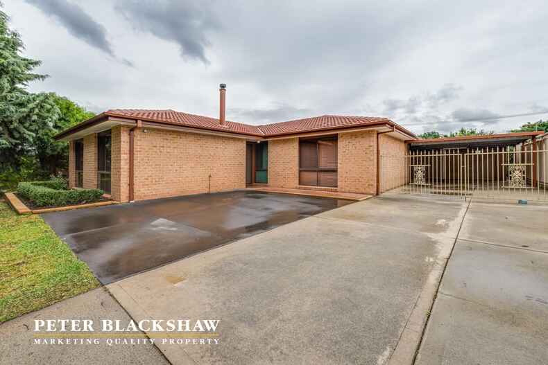 15 Kadina Crescent Isabella Plains 15 Kadina Crescent Isabella Plains