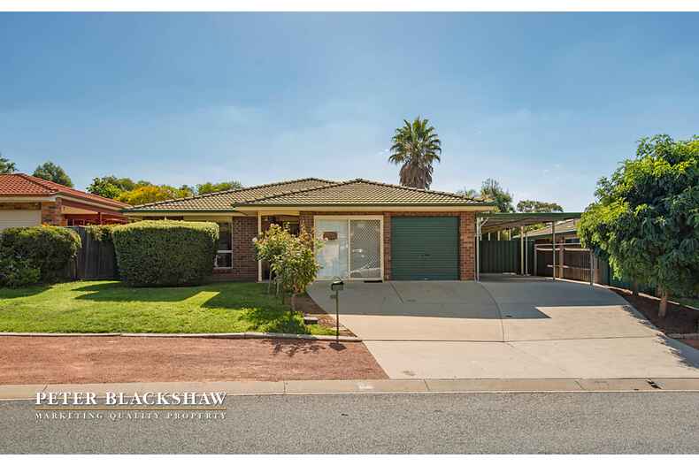 23 Patanga Gardens Queanbeyan