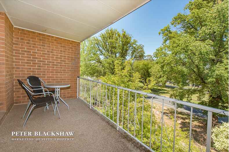 7/103 Canberra Avenue Griffith