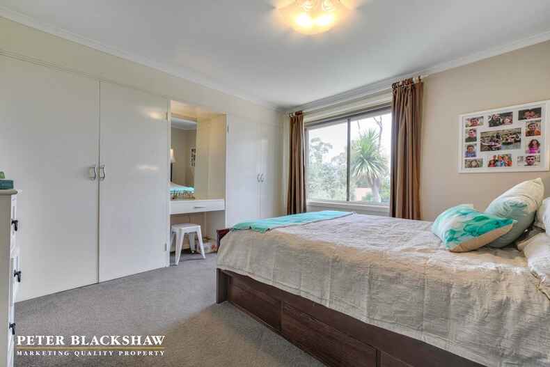 21 Mirrabucca Crescent Giralang 21 Mirrabucca Crescent Giralang