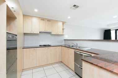 111/50 Ellenborough Street Lyneham