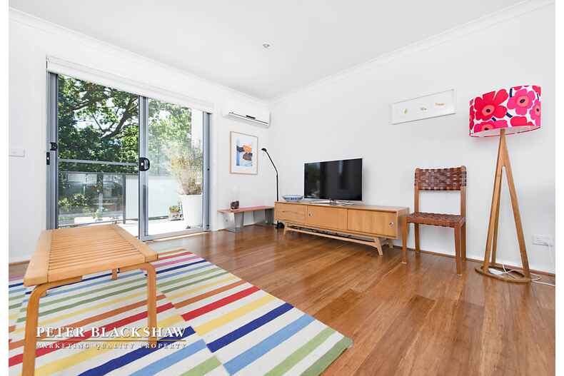4/32 Stockdale Street Dickson