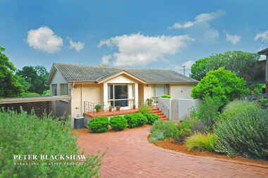 102 Buxton Street Deakin