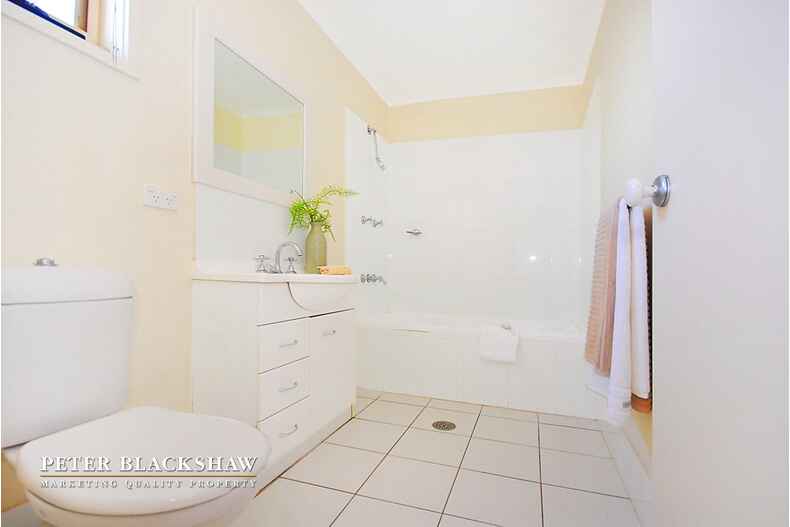 79 Mary Gillespie Avenue Gungahlin 79 Mary Gillespie Avenue Gungahlin