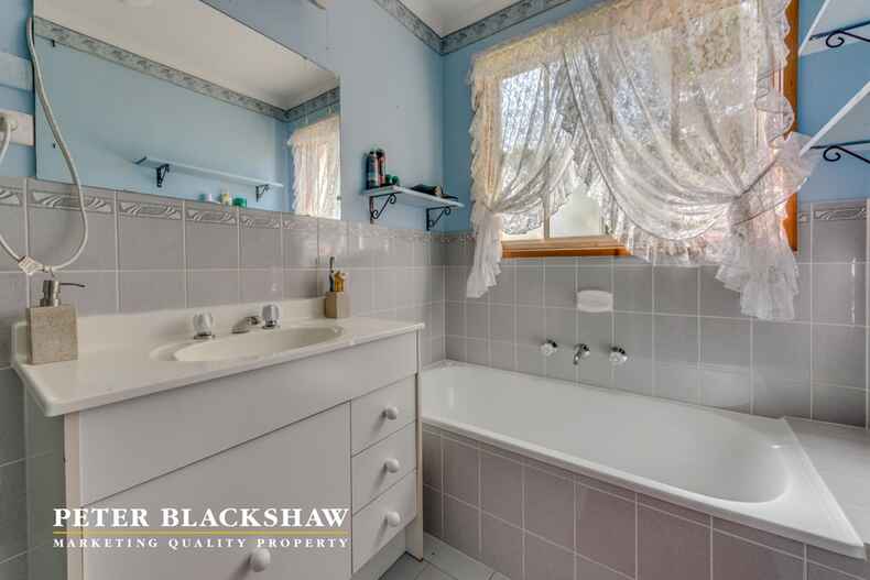 Lot 11/39 House Circuit Banks Lot 11/39 House Circuit Banks