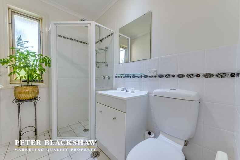 10/7 Justice Place Gordon