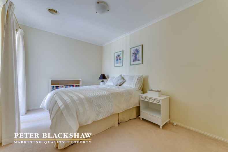 10/7 Justice Place Gordon