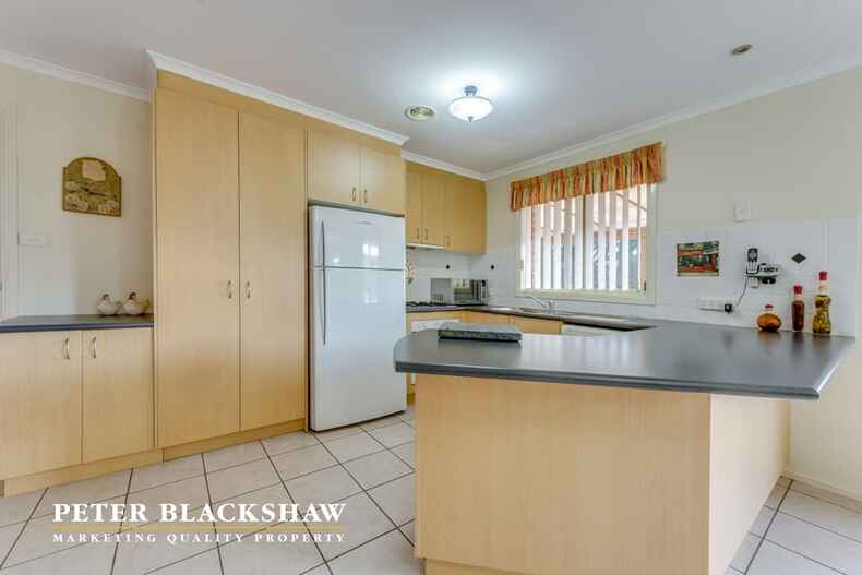 10/7 Justice Place Gordon