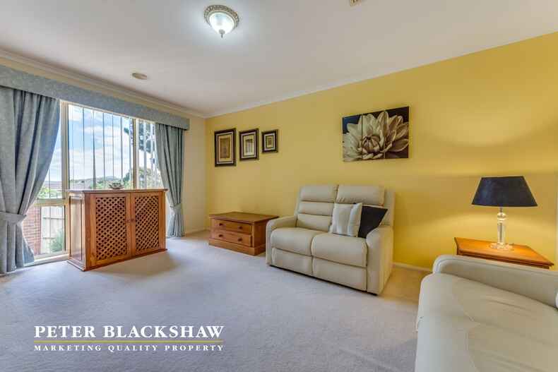 10/7 Justice Place Gordon