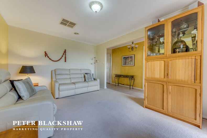 10/7 Justice Place Gordon