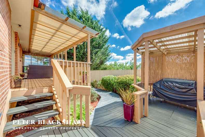 10/7 Justice Place Gordon