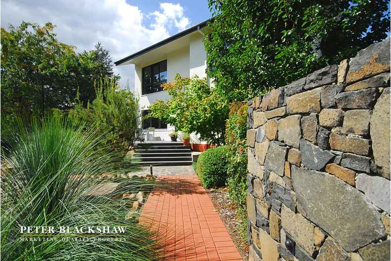 1 Landsborough Street Griffith