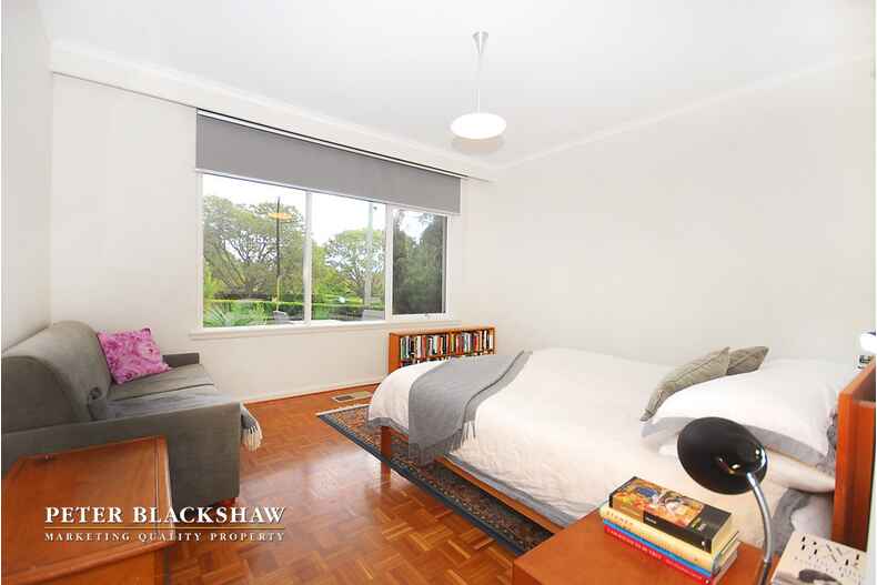 1 Landsborough Street Griffith