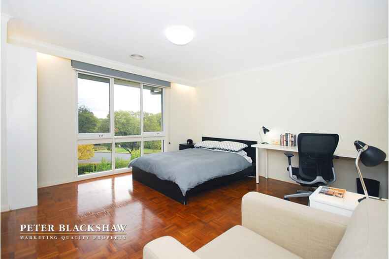 1 Landsborough Street Griffith