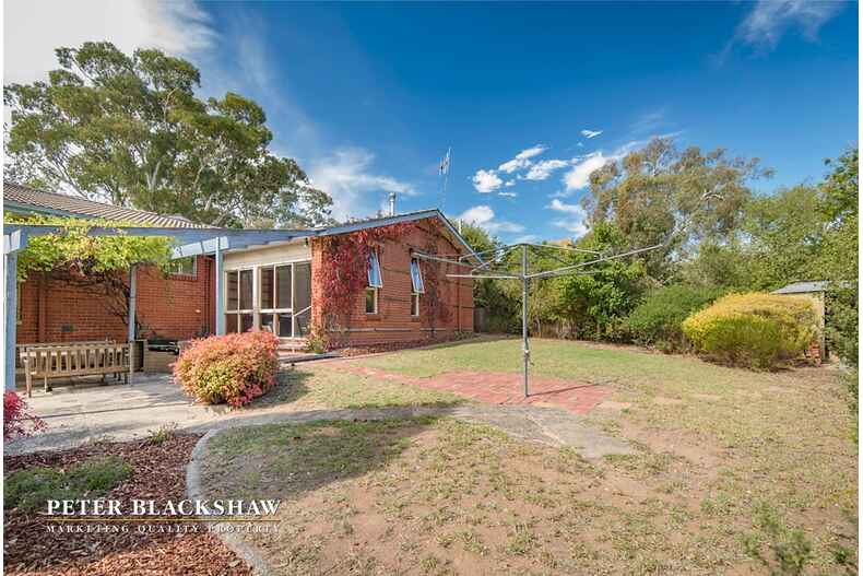 22 Jindivik Place Scullin 22 Jindivik Place Scullin