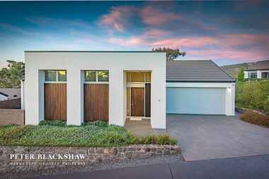 4/15 Dalman Crescent O'Malley