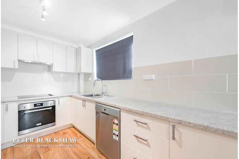 6/3-5 Davison Street Queanbeyan