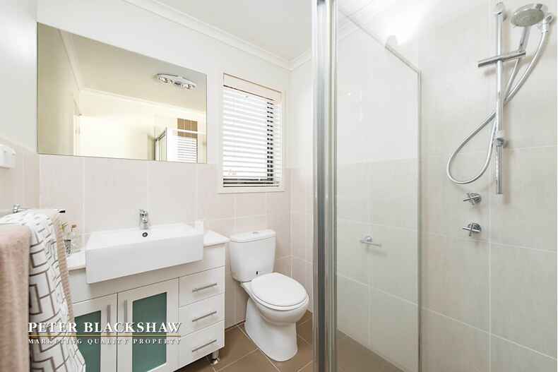 4/8 Murruba Place Jerrabomberra