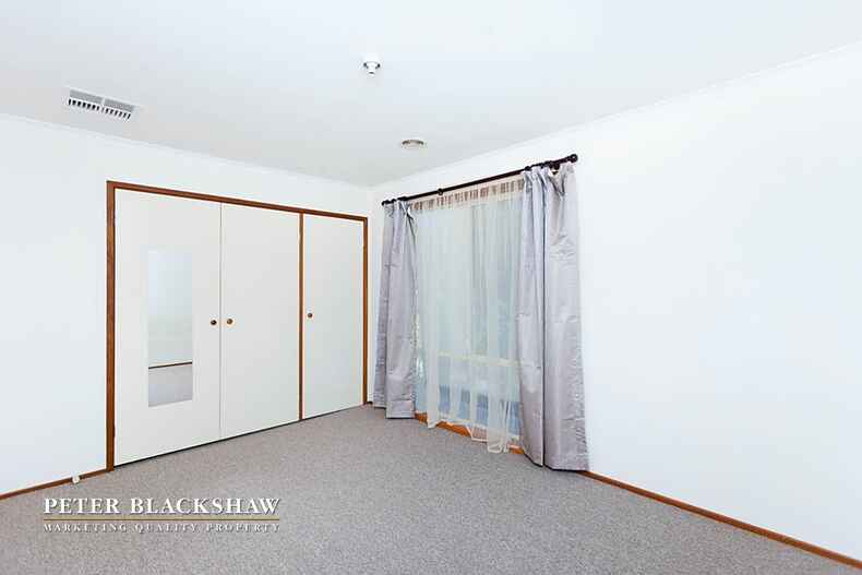 5/26 Christmas Street Theodore 5/26 Christmas Street Theodore