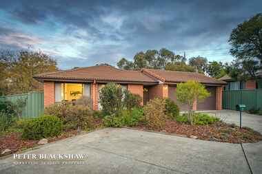 Lot 75/5/35 Crowder Circuit Stirling