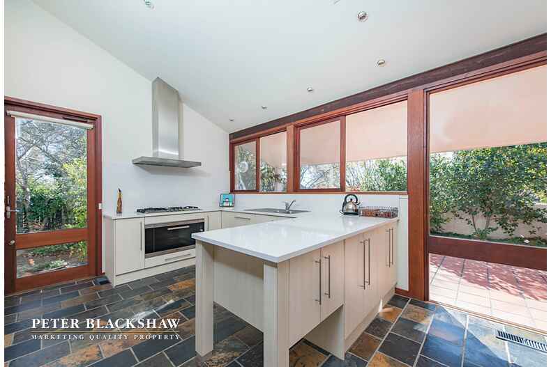48 Greenvale Street Fisher 48 Greenvale Street Fisher