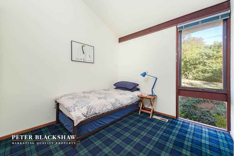 48 Greenvale Street Fisher 48 Greenvale Street Fisher