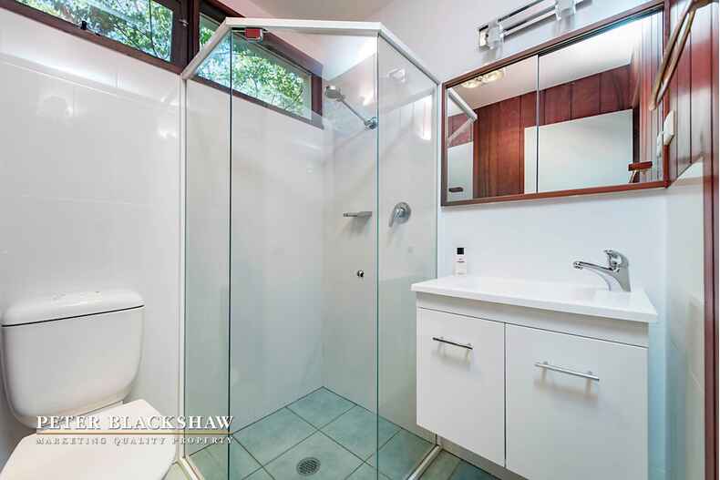 48 Greenvale Street Fisher 48 Greenvale Street Fisher