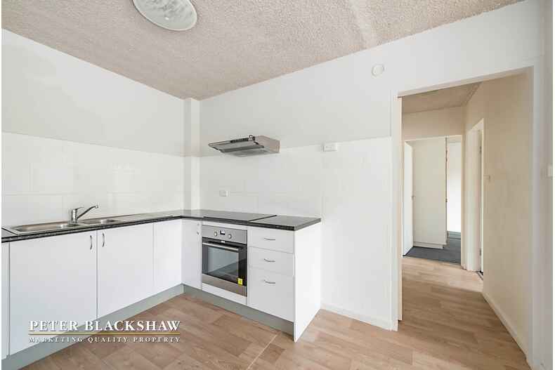 2/4 Velacia Place Queanbeyan