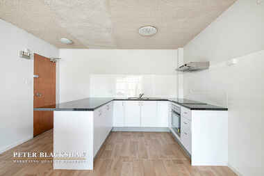 2/4 Velacia Place Queanbeyan