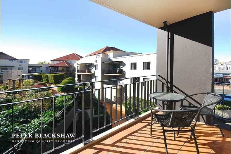 110/8 Jardine Kingston