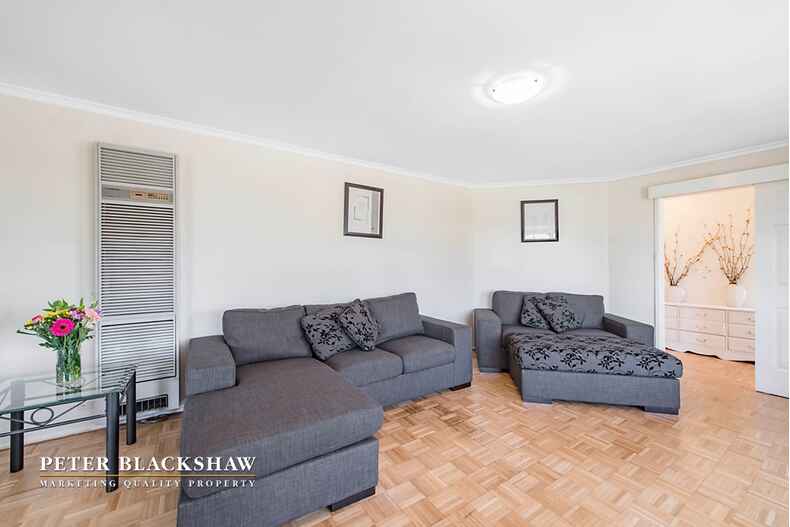 1 Dinnison Circuit Kambah 1 Dinnison Circuit Kambah