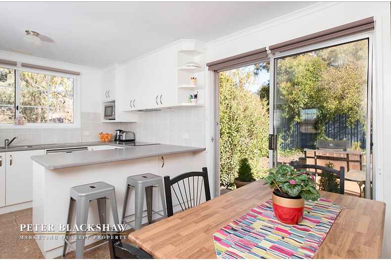 1 Dinnison Circuit Kambah 1 Dinnison Circuit Kambah