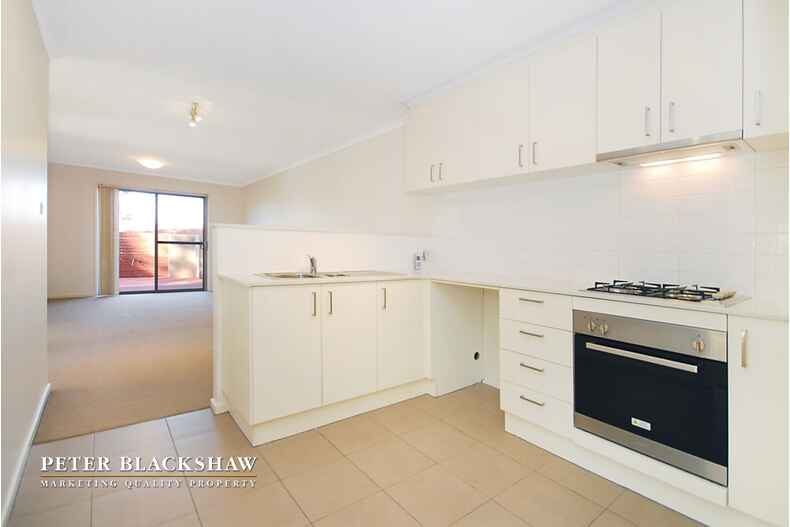 16 Castley Circuit Kambah 16 Castley Circuit Kambah