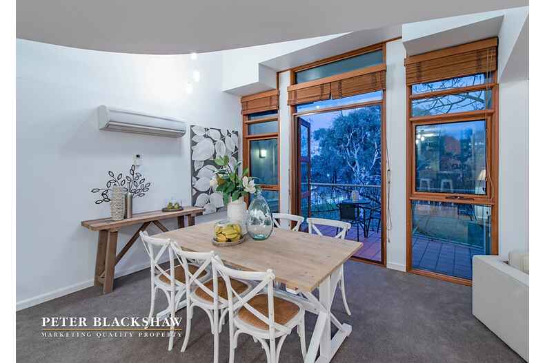 19/18 Captain Cook Crescent Griffith 19/18 Captain Cook Crescent Griffith