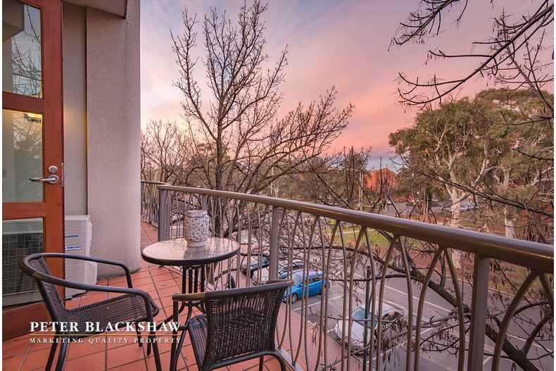 19/18 Captain Cook Crescent Griffith 19/18 Captain Cook Crescent Griffith