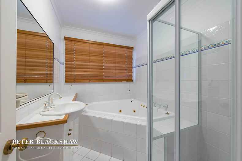 90 Jansz Crescent Griffith 90 Jansz Crescent Griffith