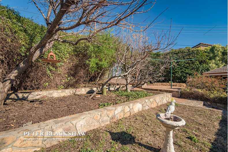 47 Mountain Circuit Calwell