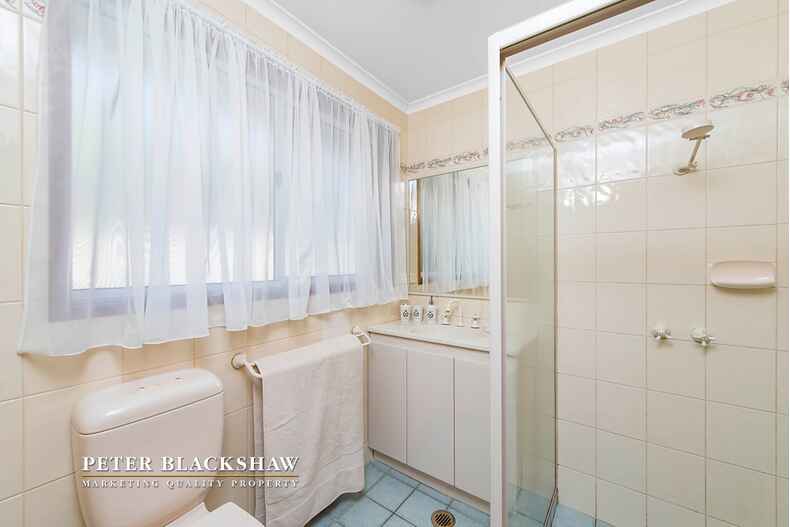 47 Mountain Circuit Calwell