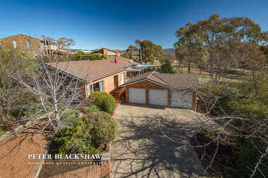 47 Mountain Circuit Calwell