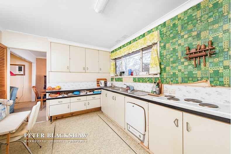 104 Kitchener Street Garran 104 Kitchener Street Garran